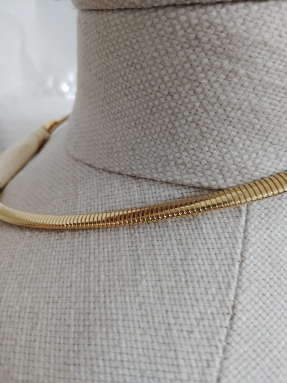 Vintage Crown Trifari Gold Collar Necklace with Cream Fan-Shape Pendant *Rare*🔥